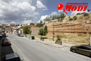 Terreny residencial a Iznalloz. Magnifico solar en centro de iznallor con un proyecto para edifi