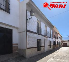 Casa a Padul. Casa en el centro de padul con un solar total de329m con posibil
