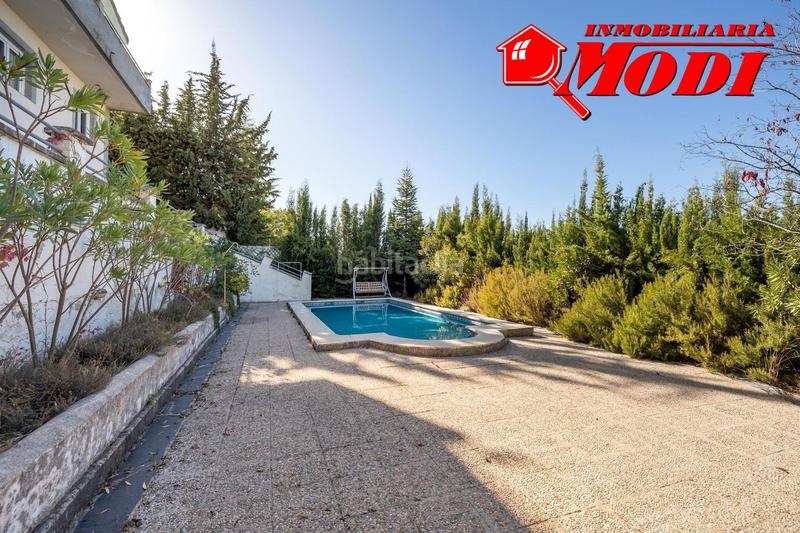 Foto 05bc7419-bdf4-4150-8967-812b7857e608. Xalet amb calefacció a La Zubia Ciudad Zubia (La)