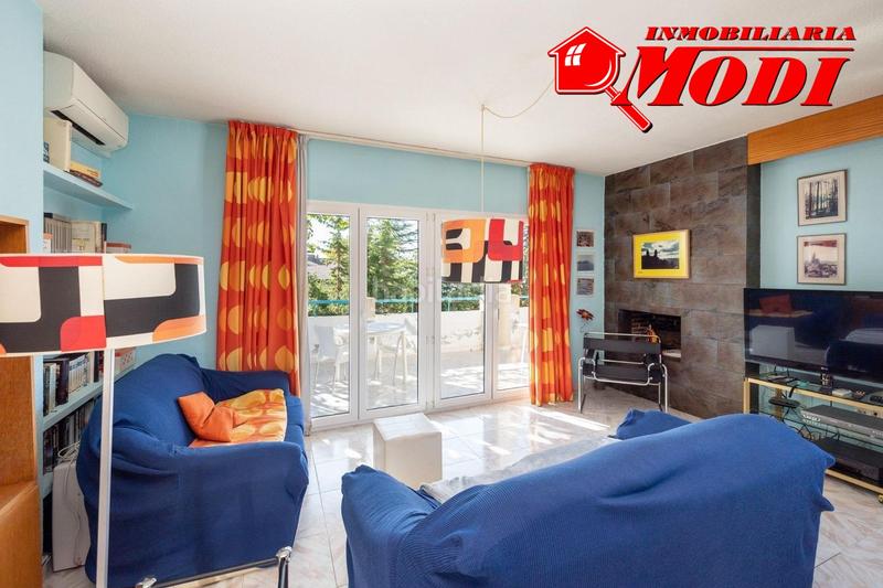 Foto 20dcd12e-984a-4bab-8dac-0d6f2e27138c. Xalet amb calefacció a La Zubia Ciudad Zubia (La)