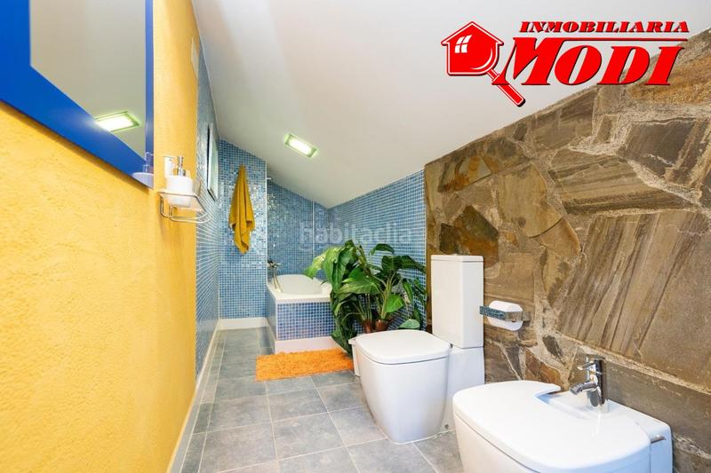 Foto 2868f9ce-4986-4081-8caf-930f0e212d6f. Xalet amb calefacció a La Zubia Ciudad Zubia (La)