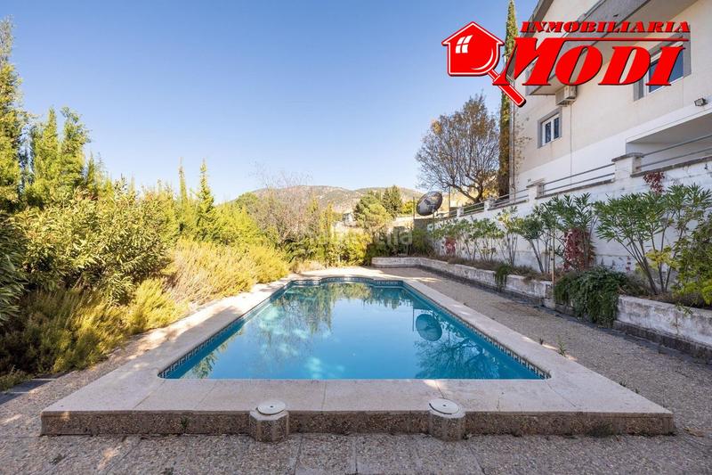 Foto 338ba930-9c80-4585-8355-483d54696cf0. Xalet amb calefacció a La Zubia Ciudad Zubia (La)