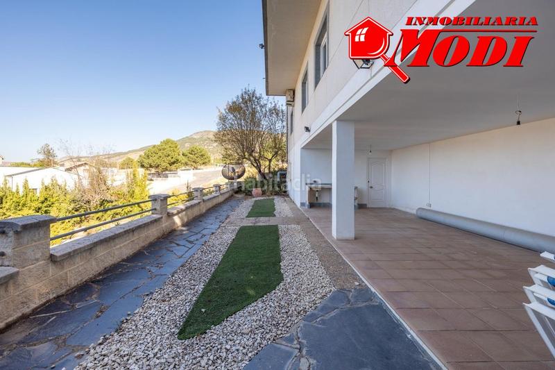 Foto 5a4763fe-da74-4bdf-a537-2ef98ef42001. Xalet amb calefacció a La Zubia Ciudad Zubia (La)