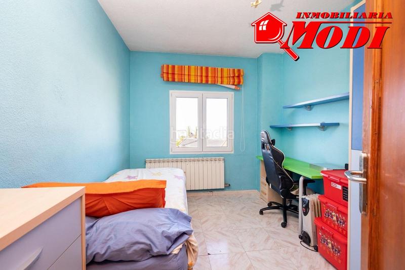 Foto a1d734db-6554-46c6-a40a-ee800ebbbdb9. Xalet amb calefacció a La Zubia Ciudad Zubia (La)