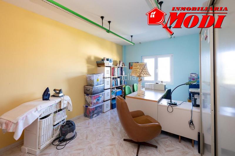 Foto b315bc88-c7ce-4576-a3bd-5b2ad1f466dd. Xalet amb calefacció a La Zubia Ciudad Zubia (La)