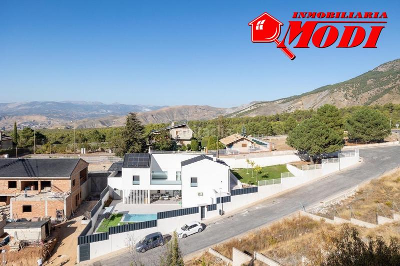 Foto b592a562-d195-41ab-91ce-7be21e966ef2. Xalet amb calefacció a La Zubia Ciudad Zubia (La)