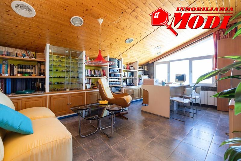 Foto dcfed322-d13e-4367-a9a7-f462daaf33fc. Xalet amb calefacció a La Zubia Ciudad Zubia (La)