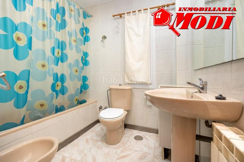 Foto e6eb8bee-eda7-4f38-b24f-b0dfbae9068a. Xalet amb calefacció a La Zubia Ciudad Zubia (La)