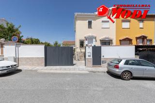 Casa aparellada a Gójar. Os presentamos este maravilloso pareado en gójar con 197 m2 de s