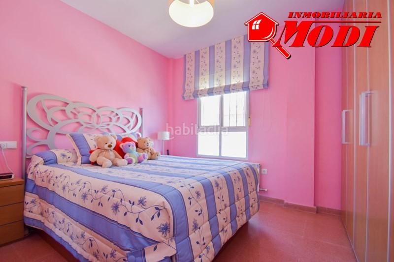 Foto 4e9bf48a-5e26-4962-8e77-aebdb1d66720. Maison jumelée avec chauffage parking dans Polideportivo Alhendín