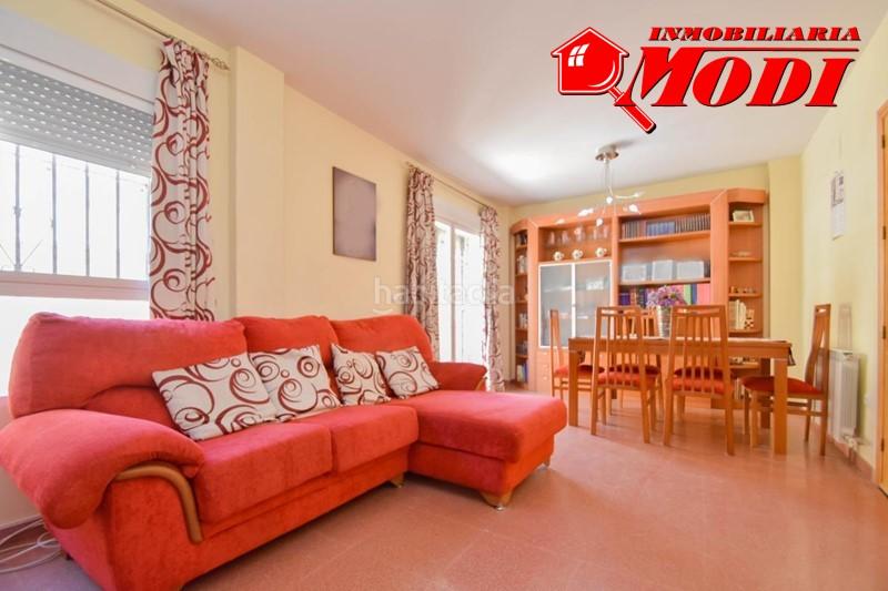 Foto c6f6f3cc-5800-4812-a1b9-b49f343fef21. Maison jumelée avec chauffage parking dans Polideportivo Alhendín