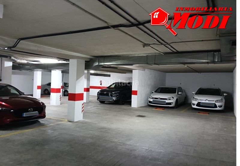 Foto a58bdf0b-937a-401a-a629-56f7173d5ce9. Aparcament cotxe a Santa Fe