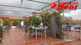Chalet in Barrio de la Vega. Sale a la venta! restaurante en barrio de monachil con una estup