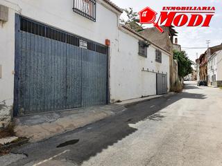 Local commercial à Dúrcal. Oportunidad única en dúrcal!se vende amplio local de 271 m, idea