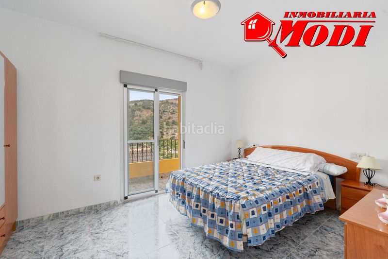 Foto 3ff4dbb2-3f8e-4798-ad80-0459a346383f. Casa gran casa con 3 pisos independientes, ideal para turismo rural, con gran cochera y huerto de más de 500 metros conjunto de 6 finc en Pinar (El)
