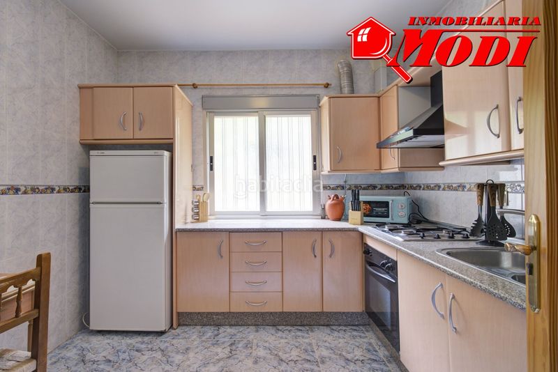 Foto b0f1d15c-7e45-45de-9c56-b01efe47bb1c. Casa gran casa con 3 pisos independientes, ideal para turismo rural, con gran cochera y huerto de más de 500 metros conjunto de 6 finc en Pinar (El)