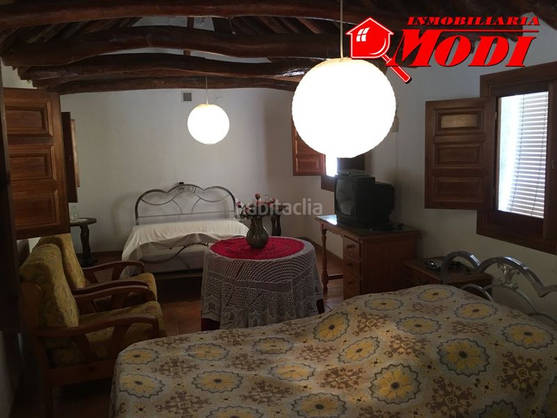 Foto 5955c0f5-a2de-4e0c-9ea2-50cdd62a15bc. Casa amb calefacció a Albuñuelas