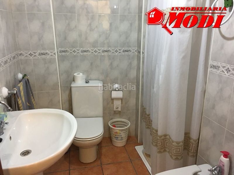 Foto c08a35c3-4c98-4630-b379-7cde0835f1b2. Casa amb calefacció a Albuñuelas