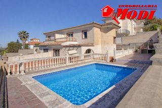 Chalet à Padul. La espera ha sido larga? pero cuando veas este chalet pareado sa