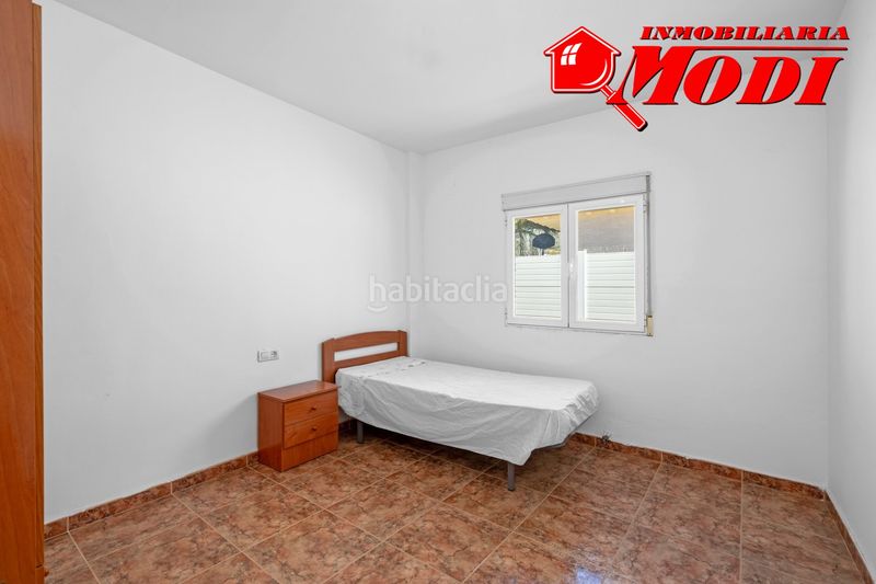 Foto f424f5e2-d71d-455d-86f8-1418066eb225. Xalet amb piscina a Padul