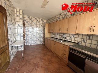 Appartement à Padul. Buscas un hogar donde el espacio no sea un problema y puedas dis