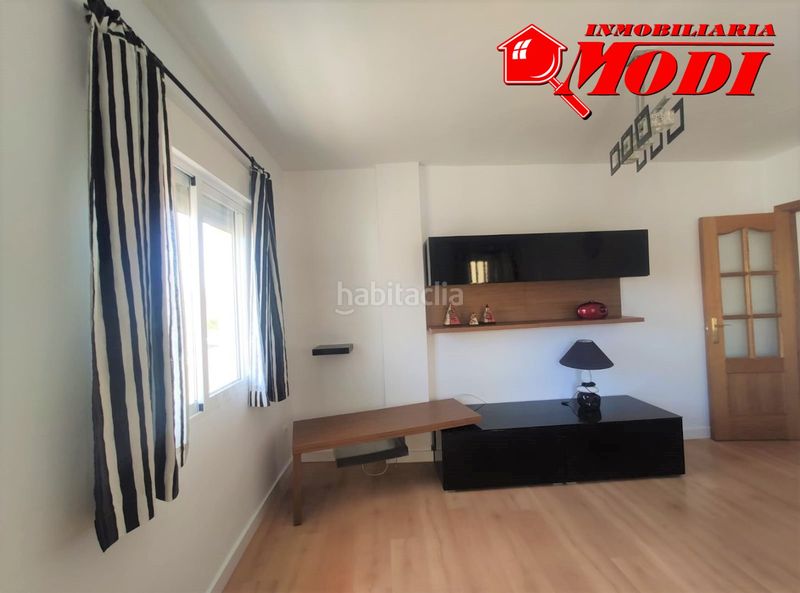 Foto a7178c34-fee3-4169-bd14-fe9489195702. Pis amb aparcament a Padul