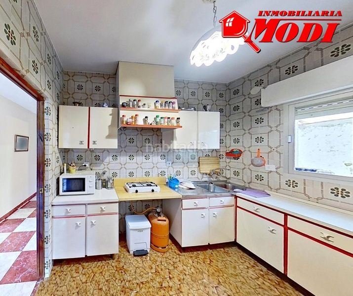Foto 3aa969f5-aaf5-4107-80e4-31042969e0e0. Casa amb aparcament a Padul