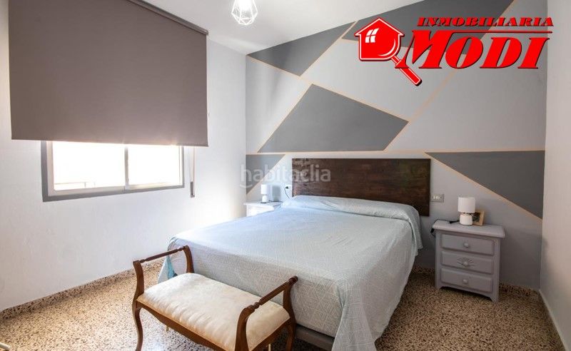 Foto f6ccee29-5f78-42d3-8391-c341aef3776e. Casa amb aparcament a Padul