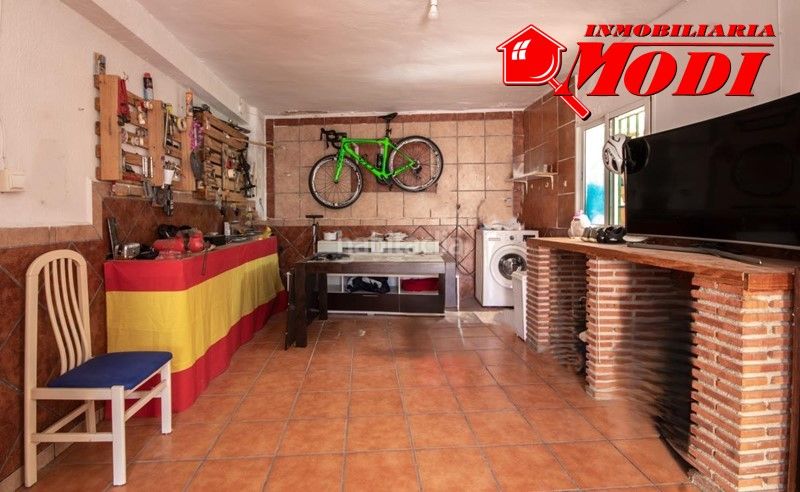 Foto fe9bb1b2-c1c4-4a15-b901-d3cca7b76251. Casa amb aparcament a Padul