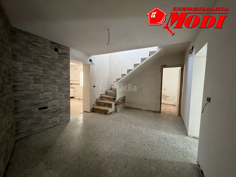 Foto 8ff8726f-5ef6-4ced-ad1c-74b2ee2578b8. Casa amb aparcament a Padul