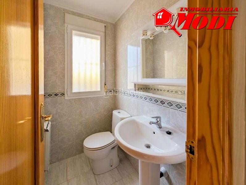 Foto 08946422-02a0-4d4d-866c-9a2c43646950. Casa amb calefacció a Cúllar Vega