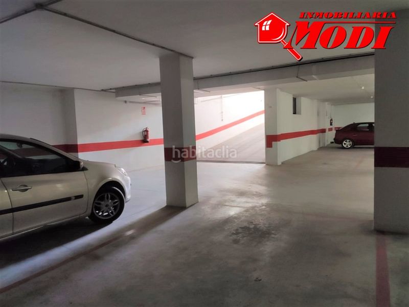 Foto 845c6325-65c8-4101-a122-4e1532c1a2ec. Aparcament cotxe a Padul