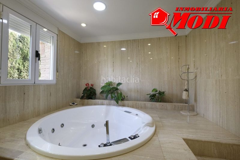 Foto d2eb73a5-3d8d-4256-a543-9b95f516155b. Xalet amb calefacció aparcament piscina a Padul