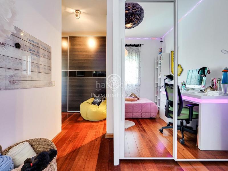 Foto 773958a1-24ff-461a-919f-e3e4acf22678. House with parking pool in Les Planes Sant Cugat del Vallès