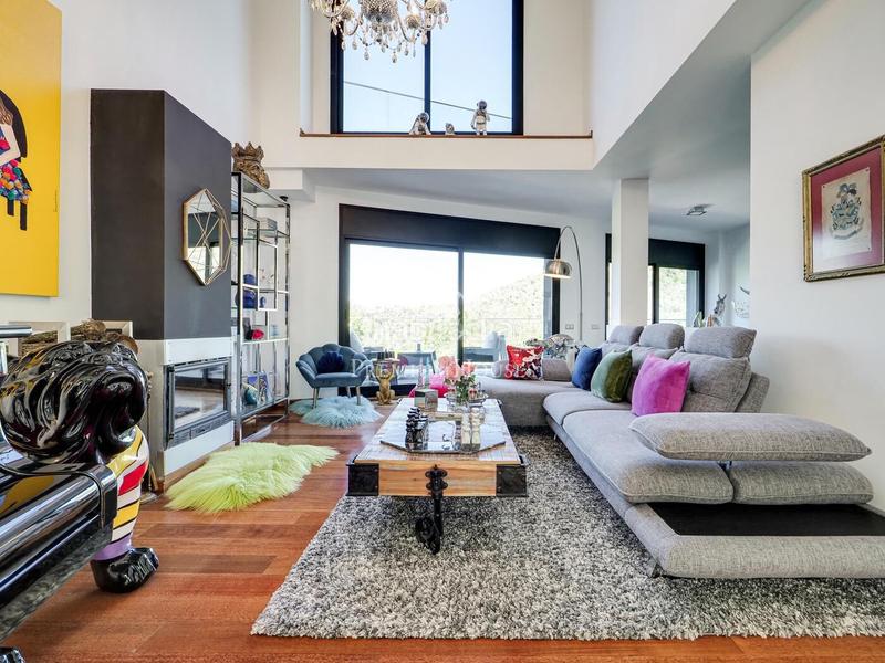 Foto 8e420731-dde7-44a3-91b6-b2e9a4447e7b. House with parking pool in Les Planes Sant Cugat del Vallès