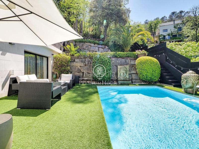 Foto 9faa2ac2-8833-4d32-bf17-2ca3cc12592d. House with parking pool in Les Planes Sant Cugat del Vallès