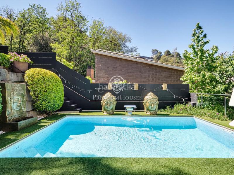 Foto a4df6ff8-bf34-4d0a-a546-9fd0ad417118. House with parking pool in Les Planes Sant Cugat del Vallès