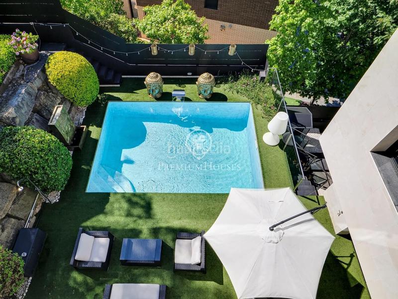 Foto b2ab528a-f29e-455c-b006-506cff9d2d9e. House with parking pool in Les Planes Sant Cugat del Vallès