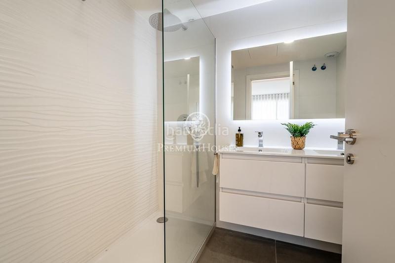 Foto 84580751-6223-4979-89fb-39fb779780c6. Miete etagenwohnung mit heizung parking pool in Port Badalona