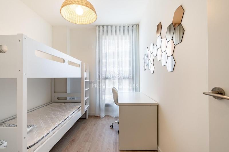 Foto cdc4dd71-f7b8-4f09-90e0-52fd8a402713. Miete etagenwohnung mit heizung parking pool in Port Badalona