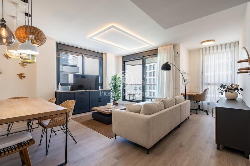 Foto a74d27d4-c336-47e8-960a-13ae66fe42ca. Rent flat with heating parking pool in Port Badalona