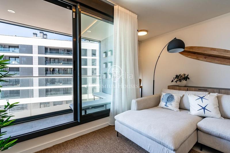 Foto b5f26152-2bb0-4636-8243-d374e4577d4e. Rent flat with heating parking pool in Port Badalona