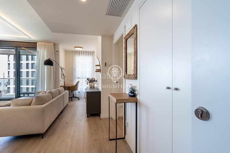 Foto e0ef0c32-140b-4ea5-b189-35ff2738f09b. Rent flat with heating parking pool in Port Badalona