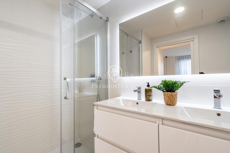 Foto d23c599d-5569-47a8-bd9d-2be1f06272d2. Affitto appartamento con riscaldamento parcheggio piscina in Badalona