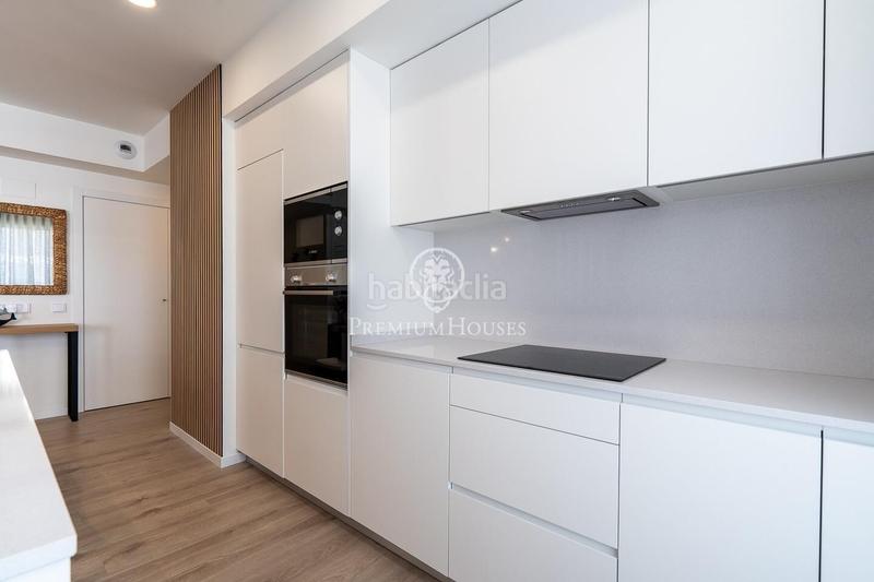 Foto a5b25713-a4d0-41b3-8cc0-9f09c40e19bb. Rent flat with heating parking pool in Port Badalona