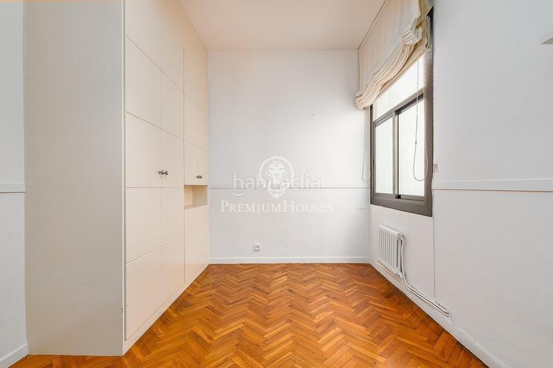 Foto 0cd8b360-a9f2-4bfe-ae87-198e9c1a8e9d. Piso magnífico piso en venta en la calle doctor ferrán en Barcelona