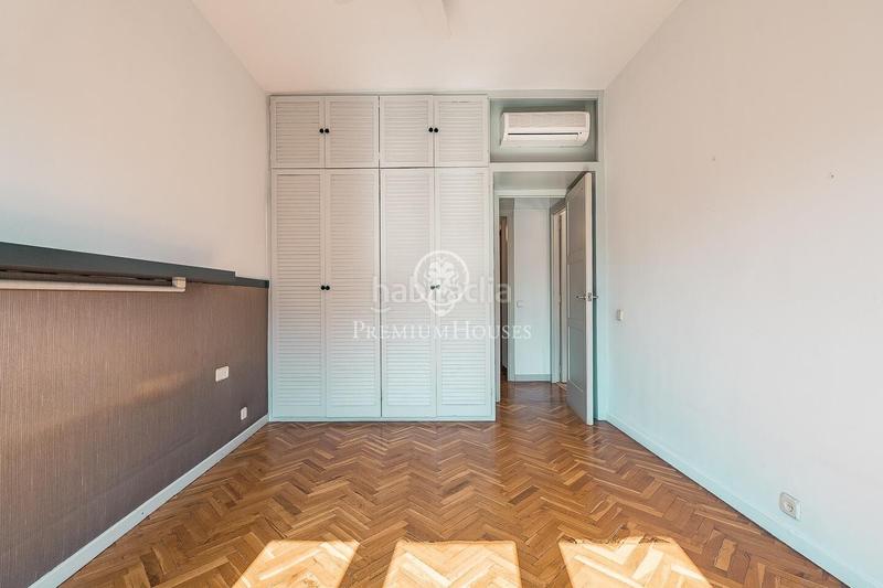Foto 8b3c5e8a-6389-4513-8d06-c706266e1656. Piso magnífico piso en venta en la calle doctor ferrán en Barcelona