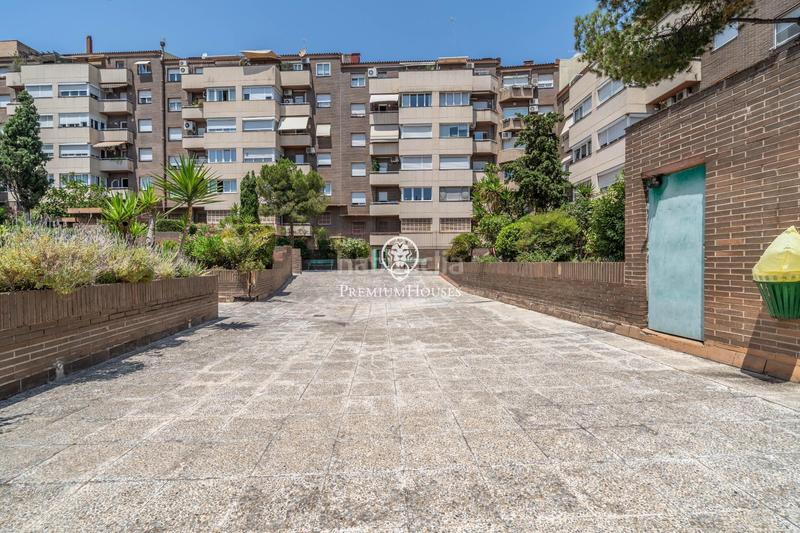 Foto 53aa4cc1-d399-4075-ae3e-d13690508351. Pis amb aparcament piscina a Putget - Farró Barcelona