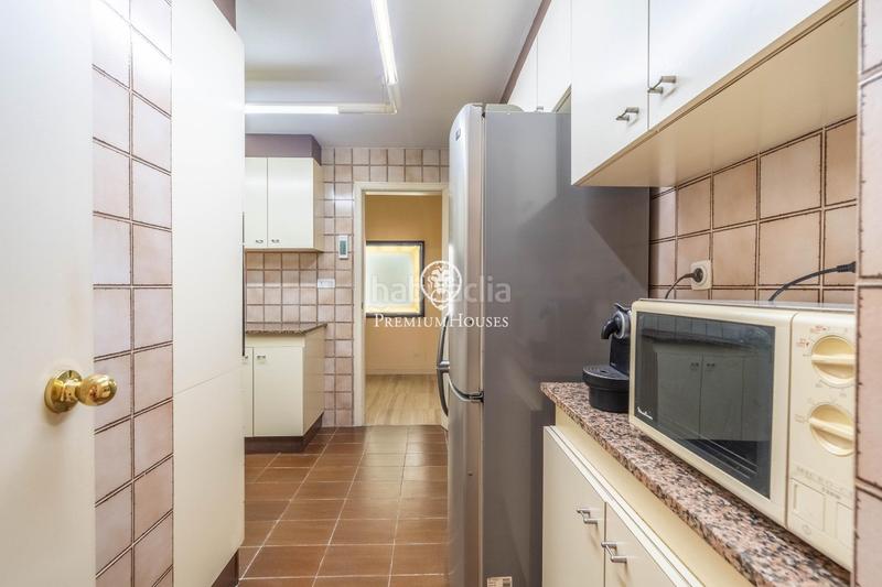 Foto 82085644-4af9-4e6f-82f0-7b865706410f. Pis amb aparcament piscina a Putget - Farró Barcelona