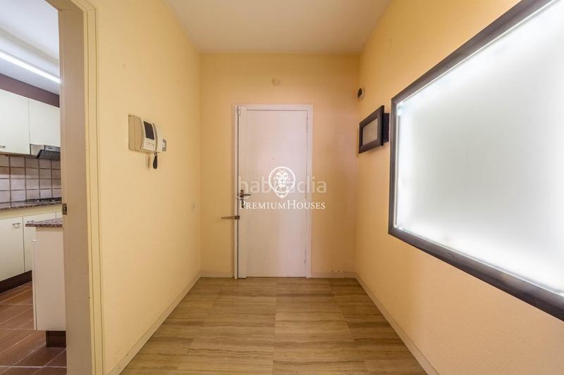 Foto b588a526-726b-4adc-a5f5-cda790a53237. Pis amb aparcament piscina a Putget - Farró Barcelona